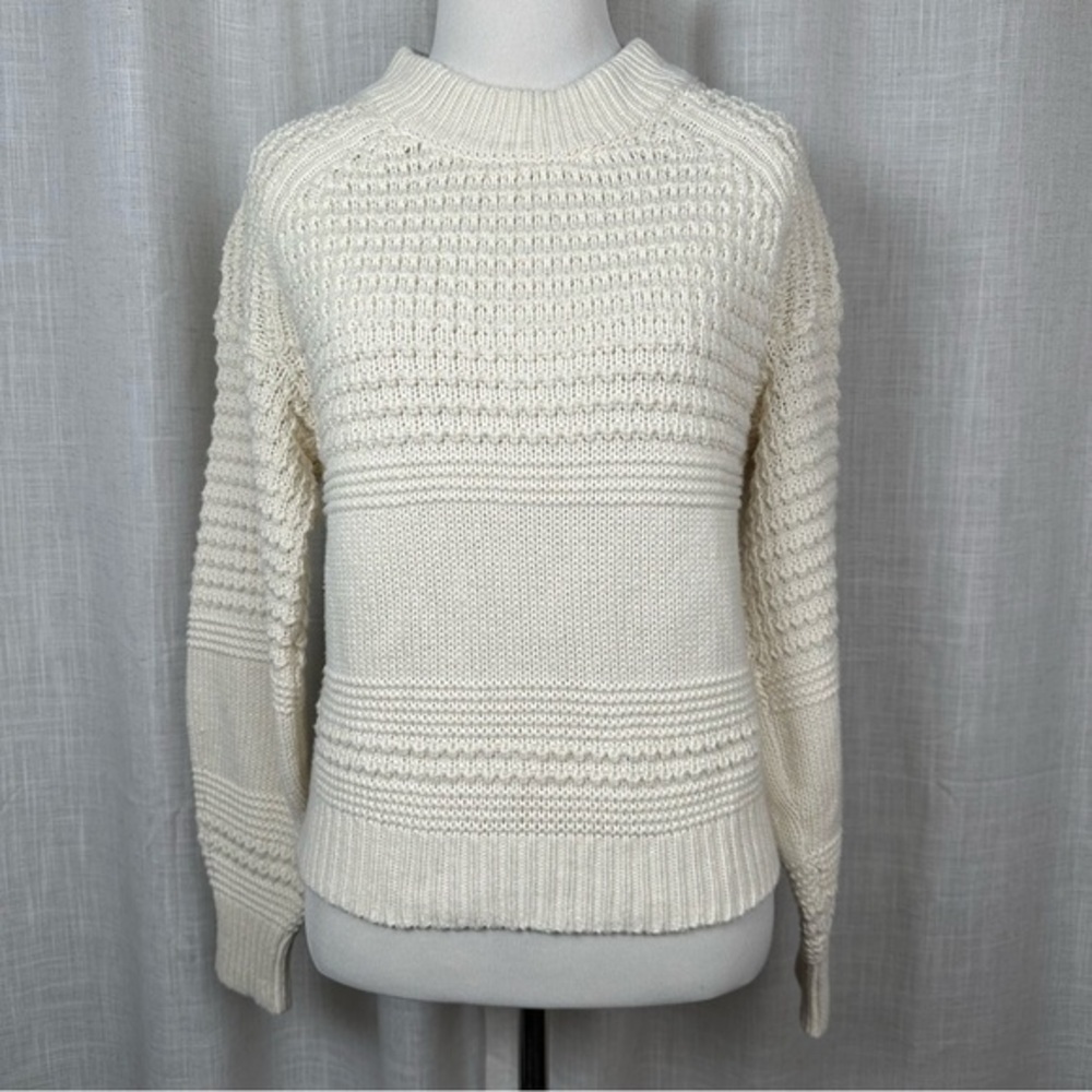 Universal Thread Cream Textured Sweater‎ XS Fisherman Heritage Old Money